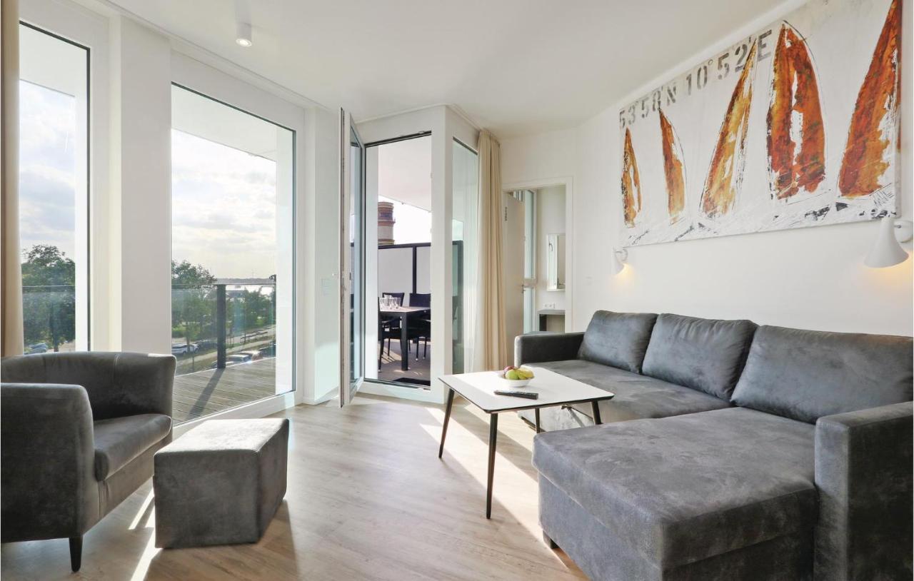 Cozy Apartment In Luebeck Travemuende With Sauna Exteriör bild