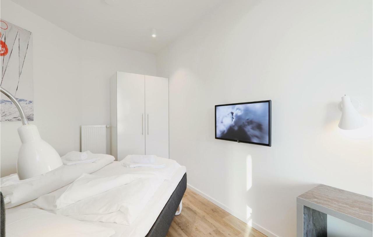 Cozy Apartment In Luebeck Travemuende With Sauna Exteriör bild